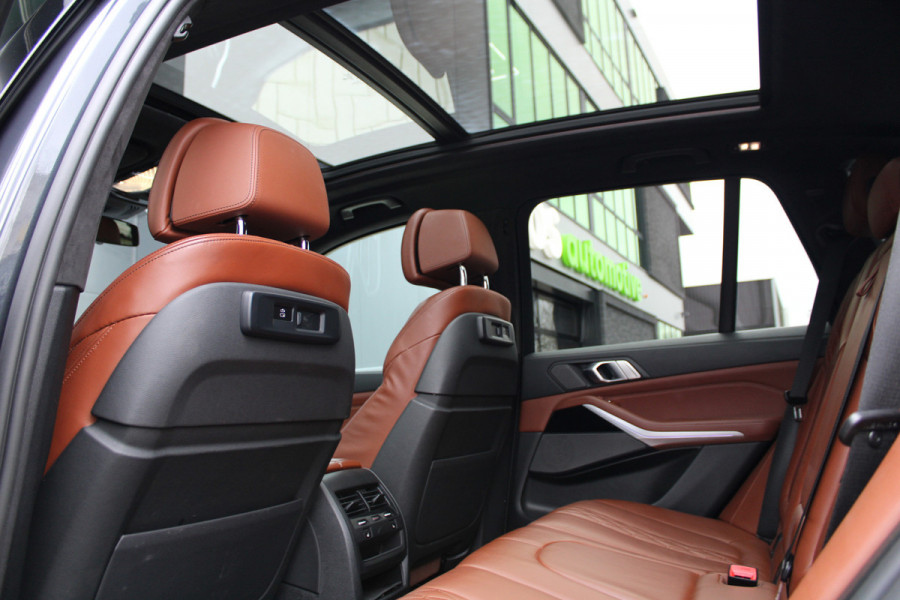 BMW X5 xDrive45e High Executive | M-SPORT | NAP | PANO | HUD | 360 | KEYLESS | ELEK TREKHAAK | H/K | LASER | ALCANTARA |