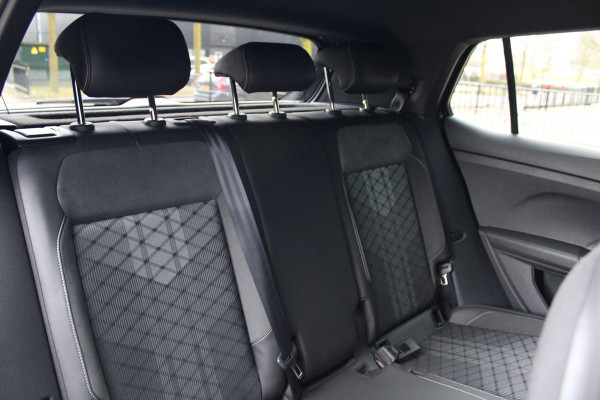 Volkswagen T-Cross 1.5 TSI R-Line | BTW | ACC | CAMERA | CARPLAY | IQ.LIGHT | STOELVERWARMING |