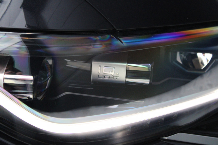 Volkswagen T-Cross 1.5 TSI R-Line | BTW | ACC | CAMERA | CARPLAY | IQ LIGHT |