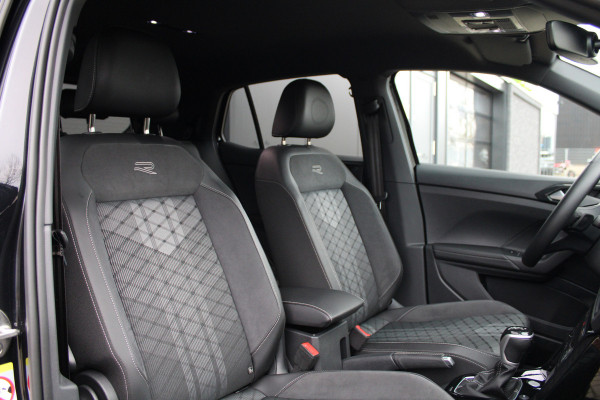 Volkswagen T-Cross 1.5 TSI R-Line | BTW | ACC | CAMERA | CARPLAY | IQ LIGHT |
