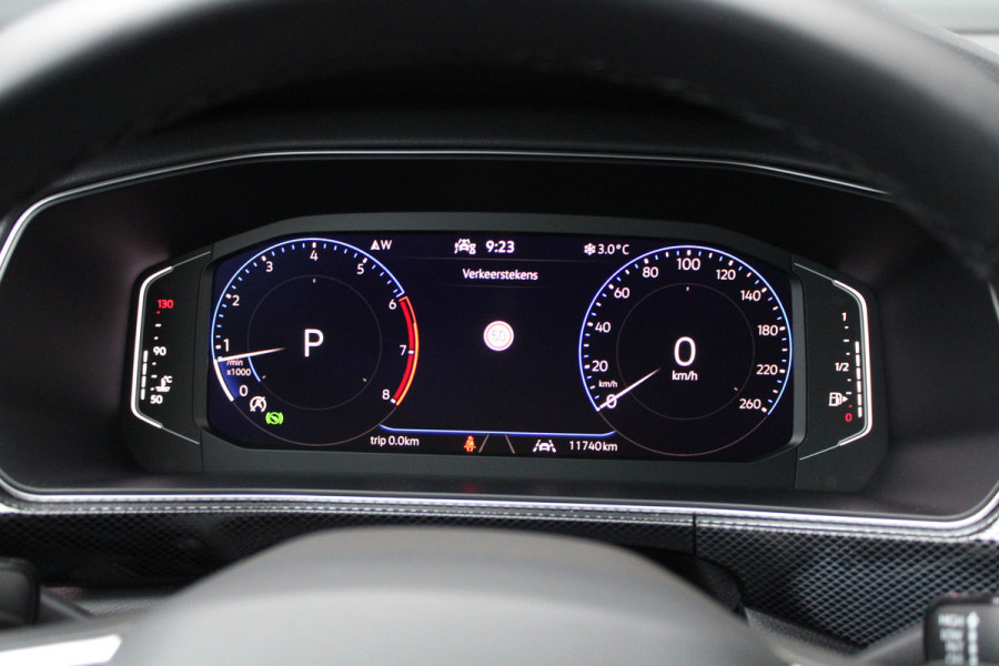 Volkswagen T-Cross 1.5 TSI R-Line | BTW | ACC | CAMERA | CARPLAY | IQ LIGHT |