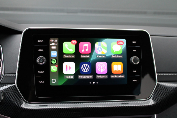 Volkswagen T-Cross 1.5 TSI R-Line | BTW | ACC | CAMERA | CARPLAY | IQ LIGHT |