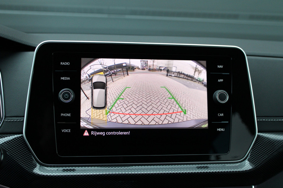 Volkswagen T-Cross 1.5 TSI R-Line | BTW | ACC | CAMERA | CARPLAY | IQ LIGHT |