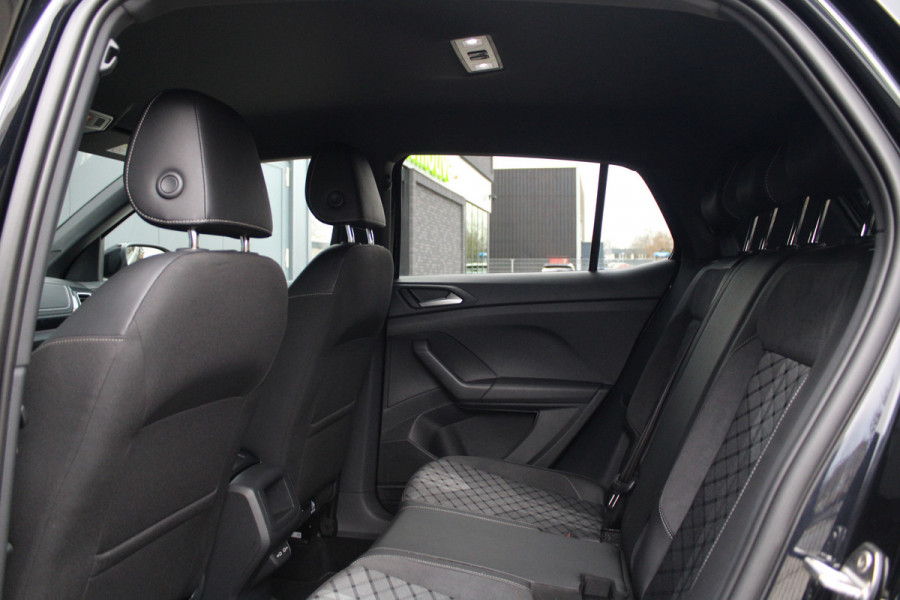 Volkswagen T-Cross 1.5 TSI R-Line | BTW | ACC | CAMERA | CARPLAY | IQ LIGHT |