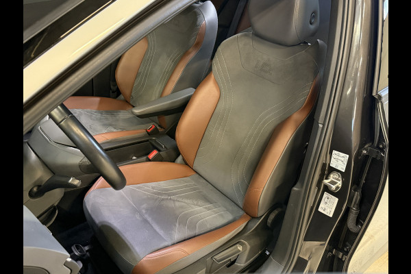 Volkswagen ID.4 First 77 kWh | Apple Carplay | Elek. Trekhaak | Stoelverwarming | Camera