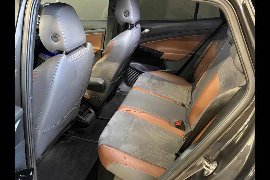 Volkswagen ID.4 First 77 kWh | Apple Carplay | Elek. Trekhaak | Stoelverwarming | Camera
