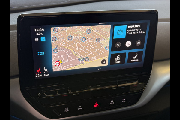 Volkswagen ID.4 First 77 kWh | Apple Carplay | Elek. Trekhaak | Stoelverwarming | Camera