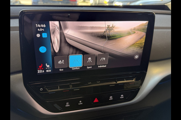 Volkswagen ID.4 First 77 kWh | Apple Carplay | Elek. Trekhaak | Stoelverwarming | Camera