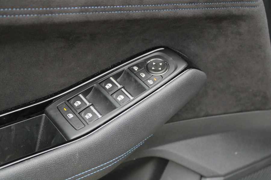 Renault Austral 1.2 E-Tech full hybrid 200 iconic | BTW | PANO | ACC | 360 | STOEL&STUUR VERW | ELEK STOELEN | DODE HOEK |