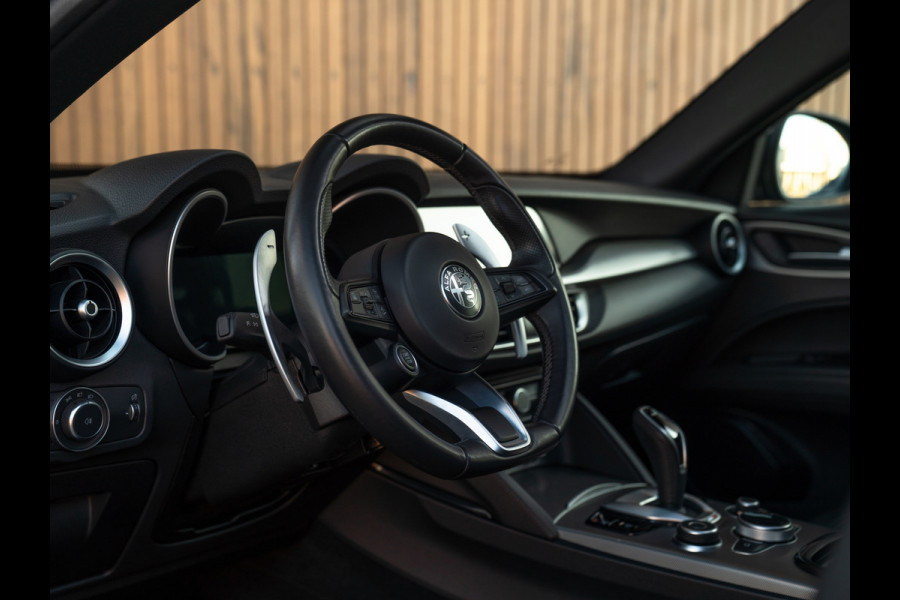 Alfa Romeo Stelvio 2.0 T GME AWD Veloce 280pk | Pano-dak | 21 inch | LED-Matrix koplampen