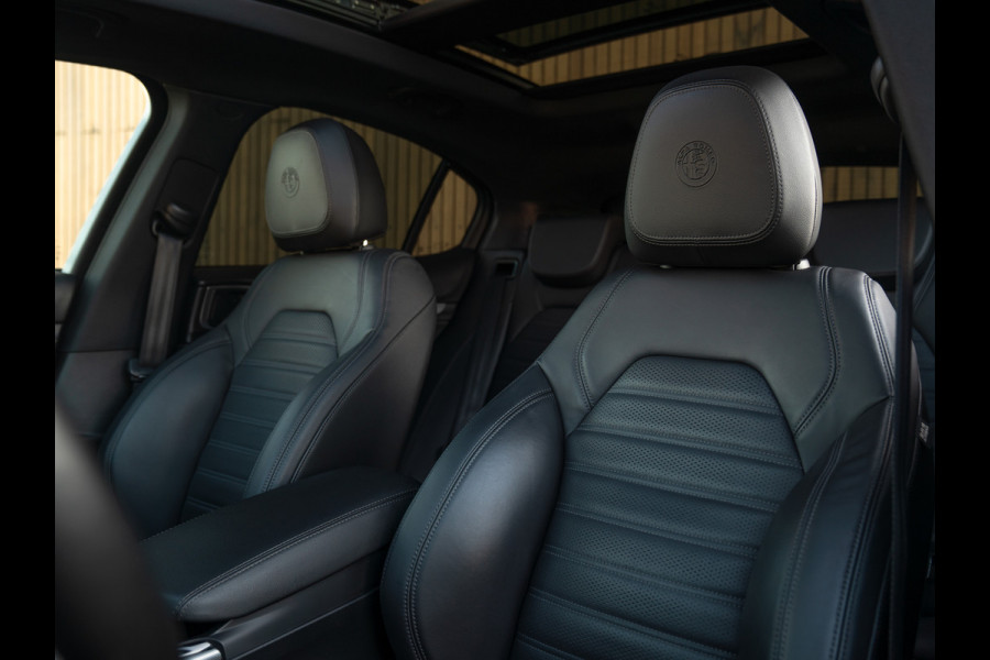Alfa Romeo Stelvio 2.0 T GME AWD Veloce 280pk | Pano-dak | 21 inch | LED-Matrix koplampen
