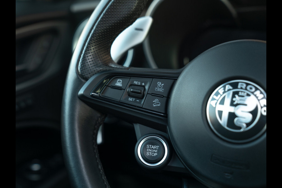 Alfa Romeo Stelvio 2.0 T GME AWD Veloce 280pk | Pano-dak | 21 inch | LED-Matrix koplampen