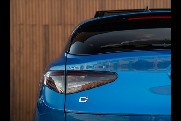 Alfa Romeo Stelvio 2.0 T GME AWD Veloce 280pk | Pano-dak | 21 inch | LED-Matrix koplampen