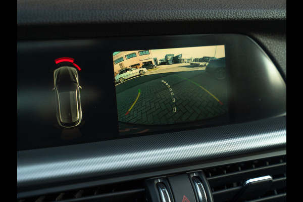 Alfa Romeo Stelvio 2.0 T GME AWD Veloce 280pk | Pano-dak | 21 inch | LED-Matrix koplampen