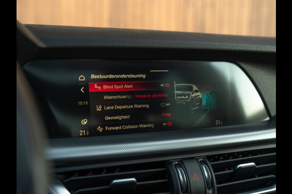 Alfa Romeo Stelvio 2.0 T GME AWD Veloce 280pk | Pano-dak | 21 inch | LED-Matrix koplampen