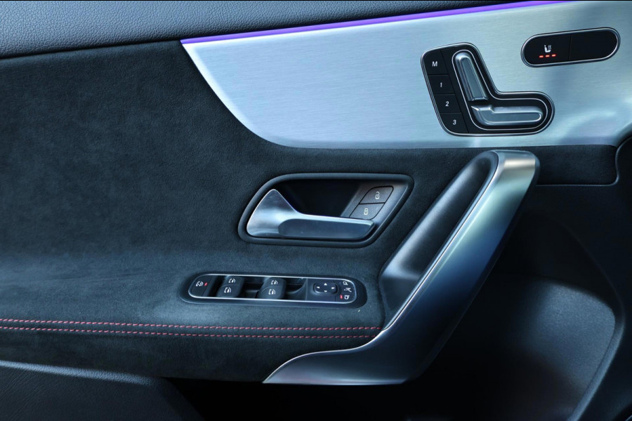 Mercedes-Benz A-Klasse AMG 45 4MATIC+ MULTIBEAM/VIRTUAL/SFEER/PANO/LEER+S.VERWARMING+MEMORY/19" LMV/360 CAM/ACC/12 MND GARANTIE!