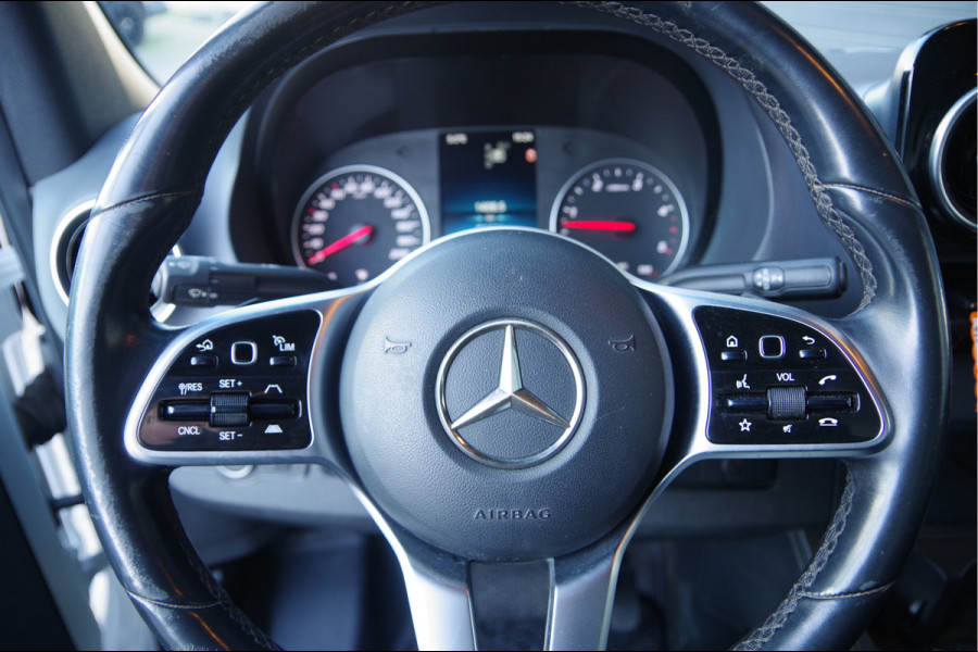 Mercedes-Benz Sprinter 519 3.0 CDI V6 N1 BAKWAGEN DUBBELLUCHT, AUT. LED, 3.5T TREKHAAK, LEDER, GEVEERDE STOEL, ADAPT. CRUISE, TREKHAAK, MBUX 10'', NAVI