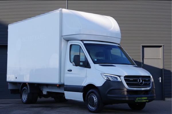 Mercedes-Benz Sprinter 519 3.0 CDI V6 N1 BAKWAGEN DUBBELLUCHT, AUT. LED, 3.5T TREKHAAK, LEDER, GEVEERDE STOEL, ADAPT. CRUISE, TREKHAAK, MBUX 10'', NAVI