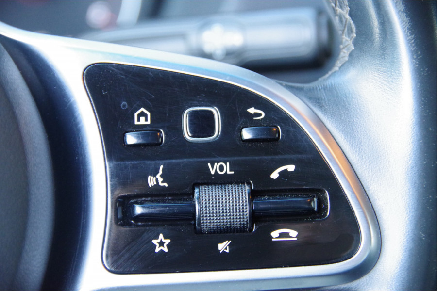 Mercedes-Benz Sprinter 519 3.0 CDI V6 N1 BAKWAGEN DUBBELLUCHT, AUT. LED, 3.5T TREKHAAK, LEDER, GEVEERDE STOEL, ADAPT. CRUISE, TREKHAAK, MBUX 10'', NAVI