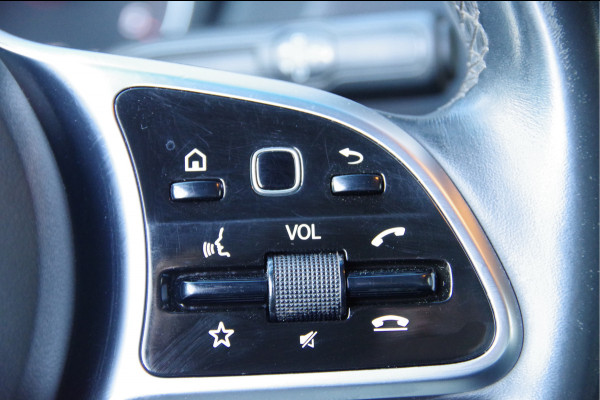 Mercedes-Benz Sprinter 519 3.0 CDI V6 N1 BAKWAGEN DUBBELLUCHT, AUT. LED, 3.5T TREKHAAK, LEDER, GEVEERDE STOEL, ADAPT. CRUISE, TREKHAAK, MBUX 10'', NAVI