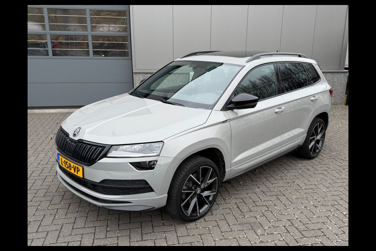 Škoda Karoq 1.5 TSI SPORT Panoramak Camera Winter Navi ACC