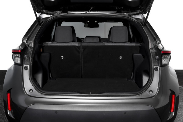 Toyota Yaris Cross 1.5 Hybrid 115 Dynamic | Dig.Cockpit | Adapt.Cruise | Stoel-+stuurverwarming | Camera | PDC | NAV+App.Connect | Auto.Airco | LM 17" |