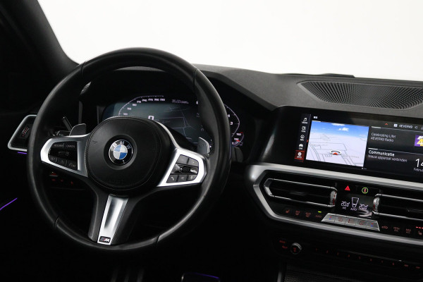 BMW 3-serie 320i High Executive Edition (PANORAMADAK, CAMERA, SFEERVERLICHTING, STOELVERWARMING, DIGITALE COCKPIT)