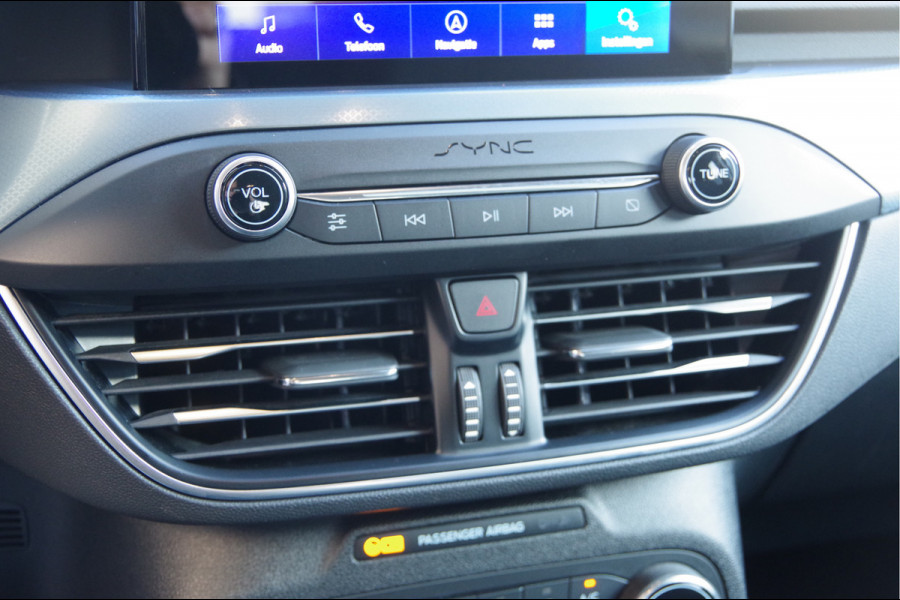 Ford Focus 1.0 EcoBoost Titanium AUT. LED, B&O, STOELVERWARMING, STUURVERWARMING, CLIMA, CAMERA, NAVI, CRUISE, PARKEERSENSOREN,