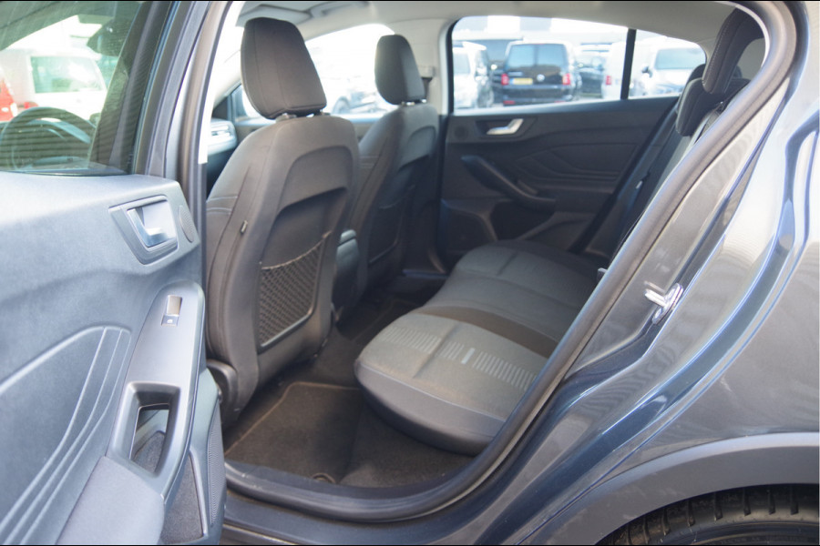 Ford Focus 1.0 EcoBoost Titanium AUT. LED, B&O, STOELVERWARMING, STUURVERWARMING, CLIMA, CAMERA, NAVI, CRUISE, PARKEERSENSOREN,