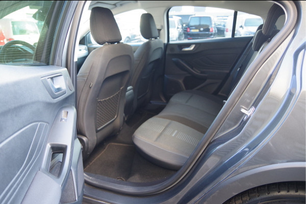 Ford Focus 1.0 EcoBoost Titanium AUT. LED, B&O, STOELVERWARMING, STUURVERWARMING, CLIMA, CAMERA, NAVI, CRUISE, PARKEERSENSOREN,