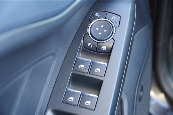 Ford Focus 1.0 EcoBoost Titanium AUT. LED, B&O, STOELVERWARMING, STUURVERWARMING, CLIMA, CAMERA, NAVI, CRUISE, PARKEERSENSOREN,