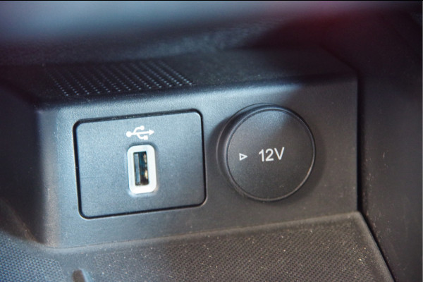 Ford Focus 1.0 EcoBoost Titanium AUT. LED, B&O, STOELVERWARMING, STUURVERWARMING, CLIMA, CAMERA, NAVI, CRUISE, PARKEERSENSOREN,