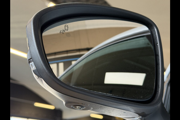 Renault Clio 1.6 E-Tech Full Hybrid 145 esprit Alpine | Groot Navi | Bose | 360 | ACC | Dode hoek | 17" | Carplay | Led | 100% Renault Dealer onderhouden!