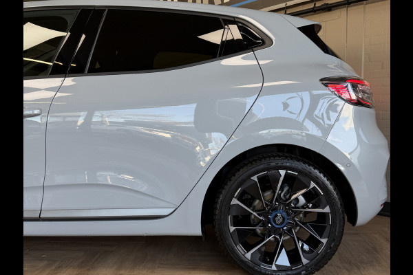 Renault Clio 1.6 E-Tech Full Hybrid 145 esprit Alpine | Groot Navi | Bose | 360 | ACC | Dode hoek | 17" | Carplay | Led | 100% Renault Dealer onderhouden!