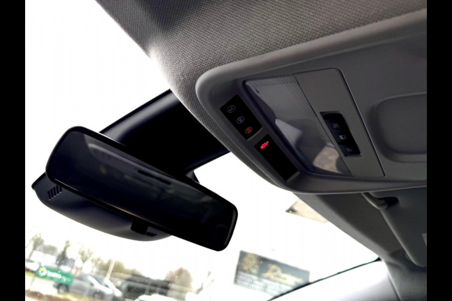 Opel Crossland X 1.2 Online Edition, CARPLAY, 1e Eigenaar, PDC, 4 Seizoenen Banden, NAP