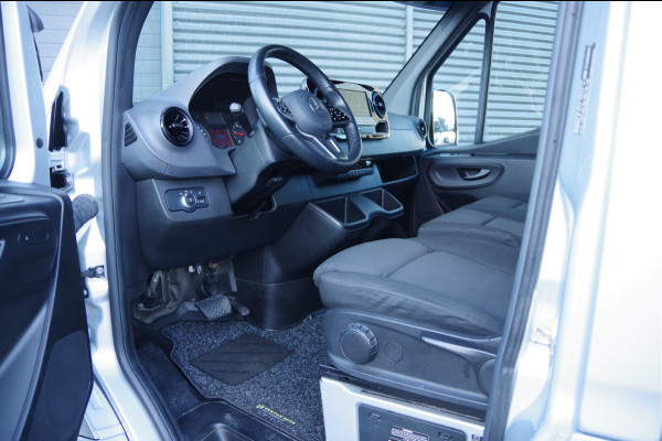 Mercedes-Benz Sprinter 319 3.0 CDI V6 L2H1 AUT. LED, MBUX 10'', 3.5T TREKHAAK, STOELVERWARMING, CAMERA, NAVI, CRUISE, CLIMA, PARKEERSENSOREN, CARPLAY
