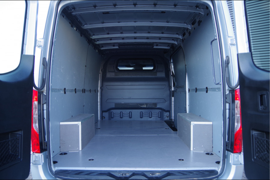 Mercedes-Benz Sprinter 319 3.0 CDI V6 L2H1 AUT. LED, MBUX 10'', 3.5T TREKHAAK, STOELVERWARMING, CAMERA, NAVI, CRUISE, CLIMA, PARKEERSENSOREN, CARPLAY