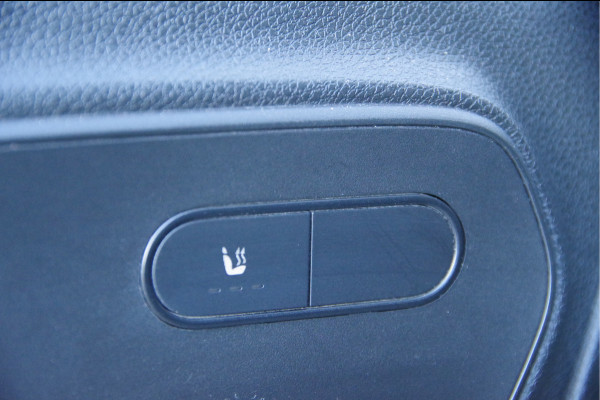 Mercedes-Benz Sprinter 319 3.0 CDI V6 L2H1 AUT. LED, MBUX 10'', 3.5T TREKHAAK, STOELVERWARMING, CAMERA, NAVI, CRUISE, CLIMA, PARKEERSENSOREN, CARPLAY