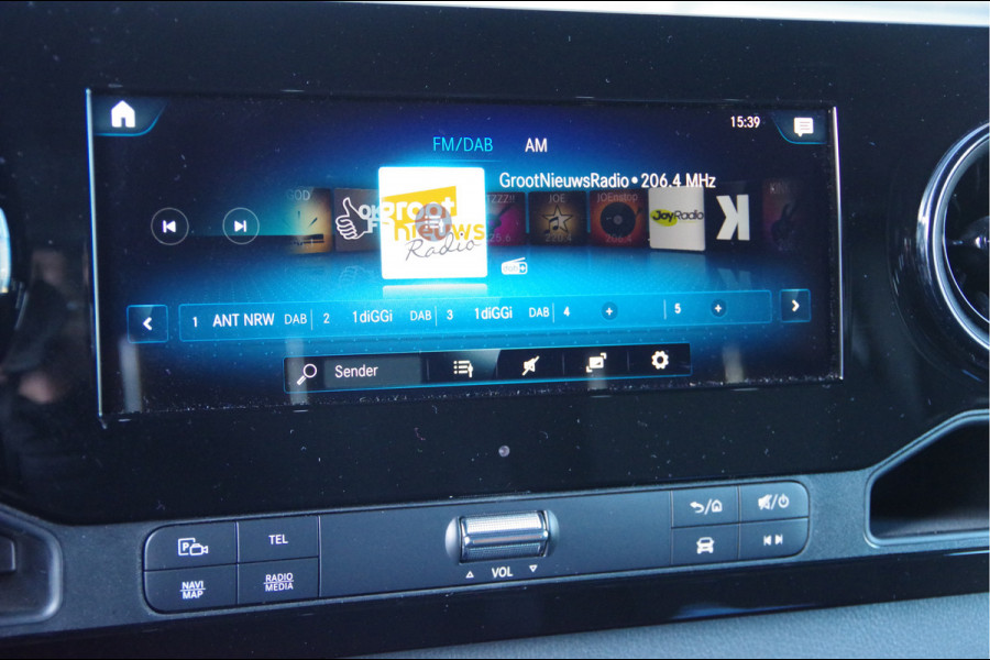 Mercedes-Benz Sprinter 319 3.0 CDI V6 L2H1 AUT. LED, MBUX 10'', 3.5T TREKHAAK, STOELVERWARMING, CAMERA, NAVI, CRUISE, CLIMA, PARKEERSENSOREN, CARPLAY