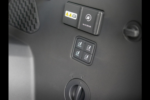 Kia EV9 GT-Line AWD 99.8 kWh | Levering uit voorraad | 7-Pers. | 21" | Head-Up | Stoel-/Stuurverwarming | Premium Audio | Schuif-/kanteldak | Adapt. Cruise | Navi