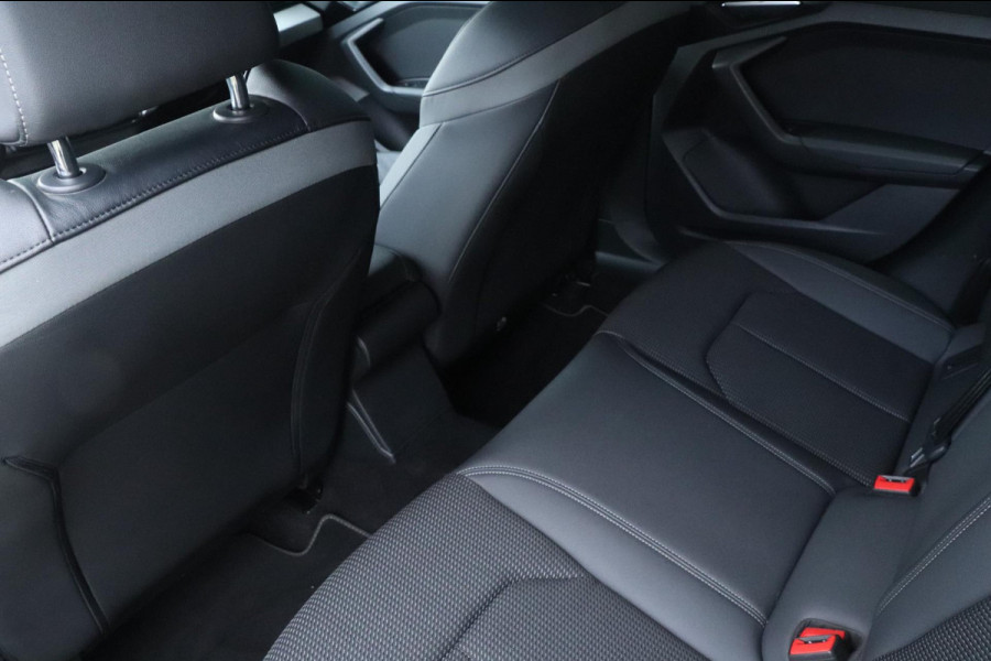 Audi A1 Sportback 30 TFSI S Line | Carplay | PDC | Sfeerverlichting