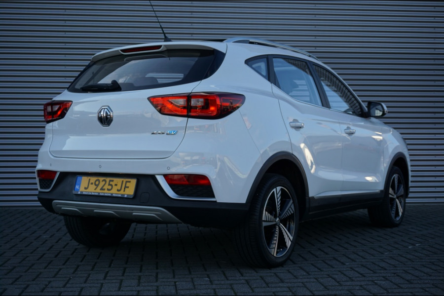 MG ZS 143PK EV Luxury | AUTOMAAT | PANO | CAMERA | STOELVERWARMING