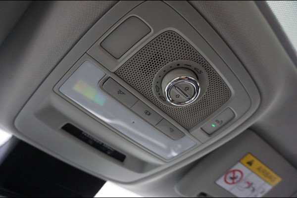 MG ZS 143PK EV Luxury | AUTOMAAT | PANO | CAMERA | STOELVERWARMING