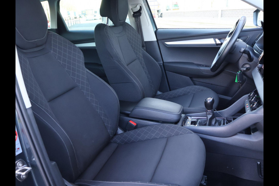 Škoda Karoq 1.0 TSI CLEVER EDITION + 18 INCH | APPLE CARPLAY | STOELVERW. | DAB