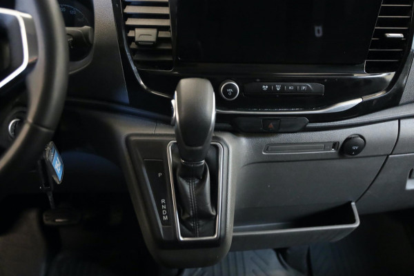Ford Transit 330 2.0 TDCI L3/H2 AUTOMAAT CAMERA TREKHAAK DRIVER ASS CLIMA TREKHAAK ZEER VOL UITGERUST LEASE V/A €188,- p.m.