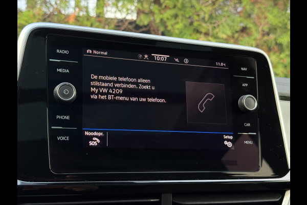 Volkswagen T-Roc 1.5 TSI 3x R-Line Panorama CarPlay
