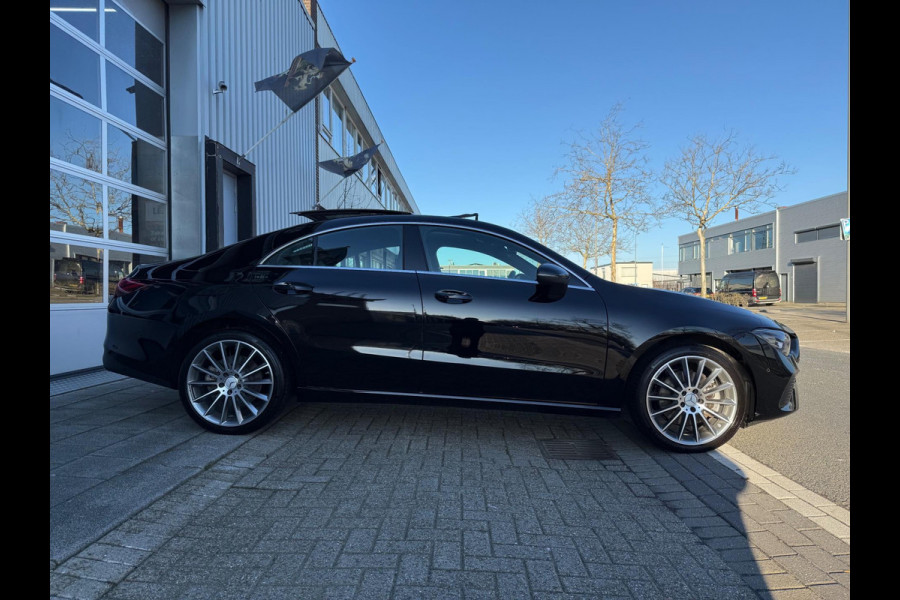 Mercedes-Benz CLA-Klasse 250 e Star Edition AMG Line BOMVOL*
