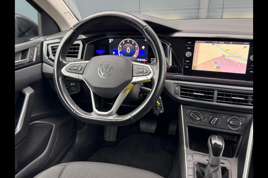 Volkswagen Taigo 1.0 TSI Automaat Life * Navigatie * Parkeersensoren * Adaptieve Cruise Control *