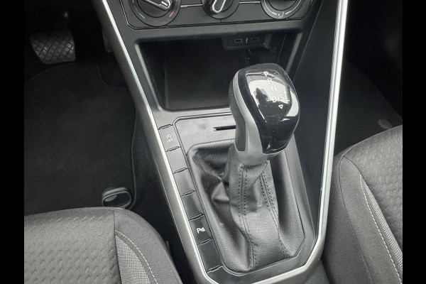 Volkswagen Taigo 1.0 TSI Automaat Life * Navigatie * Parkeersensoren * Adaptieve Cruise Control *