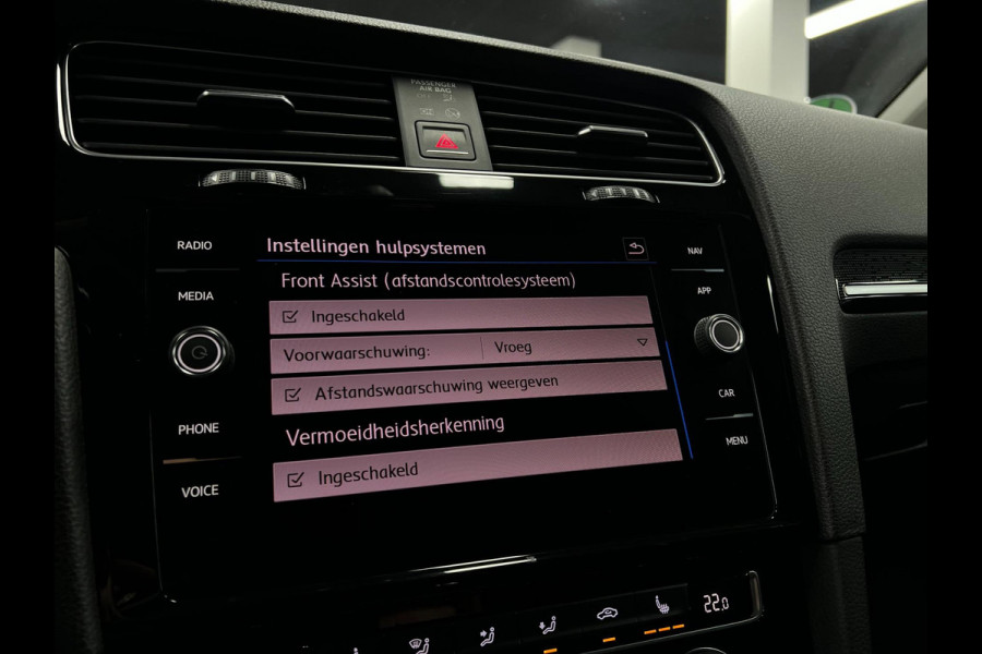 Volkswagen Golf 1.5 TSI R-Line | ACC | PDC | Carplay | LED |